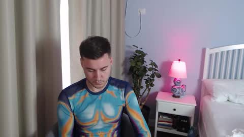 Justin Andrew online show from 10-12-25, 09:08