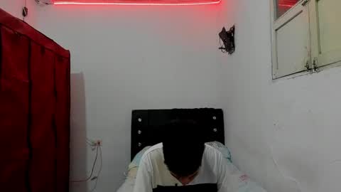 andrew_2811 online show from 03-04-26, 02:17