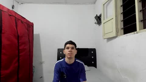 andrew_2811 online show from 05-07-26, 11:43