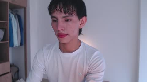 Snapshot of andrew_courtz chatting on 02-16-26, 07:32 Andrew Courtz online show from 02-16-26, 07:32