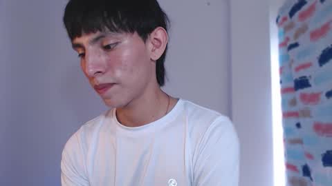 Snapshot of andrew_courtz chatting on 03-05-26, 08:16 Andrew Courtz online show from 03-05-26, 08:16