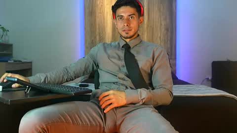 Andrew online show from 11-05-25, 03:39