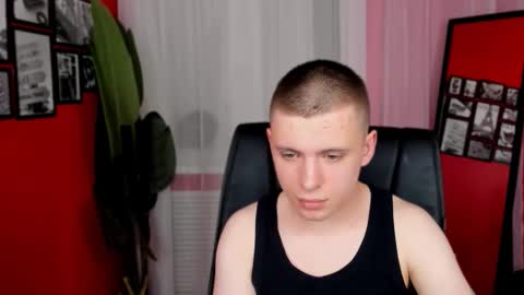 Andrew online show from 11-04-25, 04:06