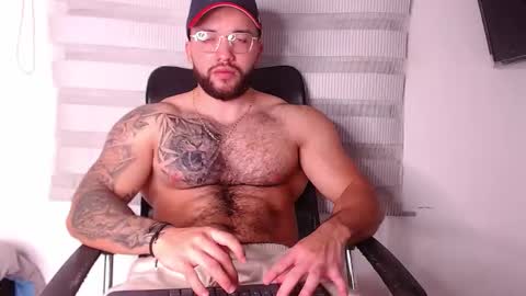 andrew_holden__ online show from 11-11-25, 12:43