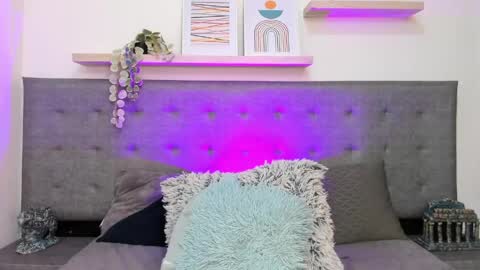 andrew restrepo online show from 04-23-26, 03:58