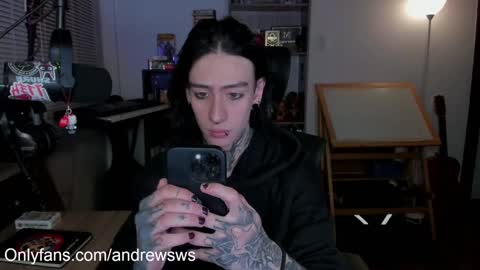 Snapshot of andrew_round chatting on 01-31-25, 03:30 andrew_round online show from 01-31-25, 03:30