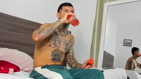 andrew_sanders69 online show from 11-25-25, 03:17