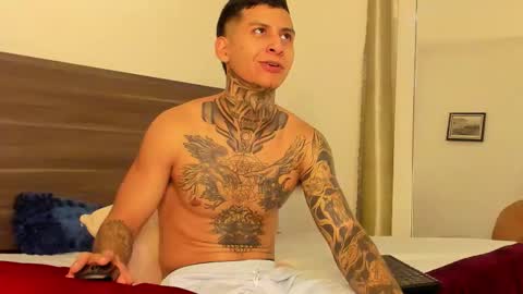 andrew_sanders69 online show from 11-28-25, 03:53