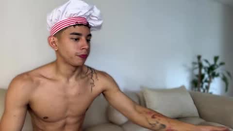 Snapshot of andrew_twink18 chatting on 04-12-26, 04:45 Andrew M. online show from 04-12-26, 04:45
