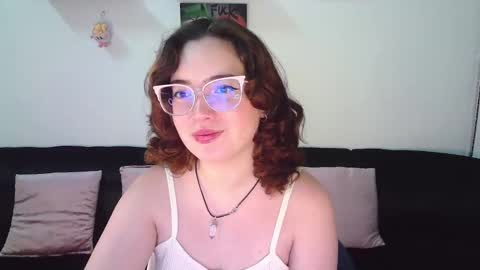 Snapshot of andrewanndcherry chatting on 01-16-25, 01:48 Andrew and Cherry online show from 01-16-25, 01:48