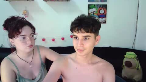 Snapshot of andrewanndcherry chatting on 02-05-25, 12:53 Andrew and Cherry online show from 02-05-25, 12:53