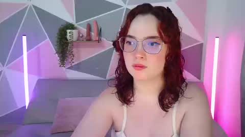 Snapshot of andrewanndcherry chatting on 09-12-25, 11:15 Andrew and Cherry online show from 09-12-25, 11:15