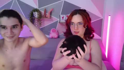 Snapshot of andrewanndcherry chatting on 09-24-25, 12:03 Andrew and Cherry online show from 09-24-25, 12:03