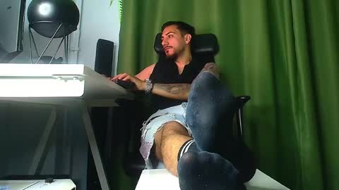 MasterRomania  online show from 05-08-26, 05:57