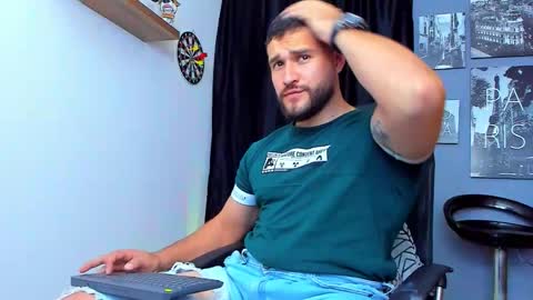 Andrew Diaz online show from 10-20-25, 06:14