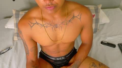 Snapshot of andrewkenoxx_ chatting on 03-30-26, 07:37 ANDREW KENNOXX online show from 03-30-26, 07:37