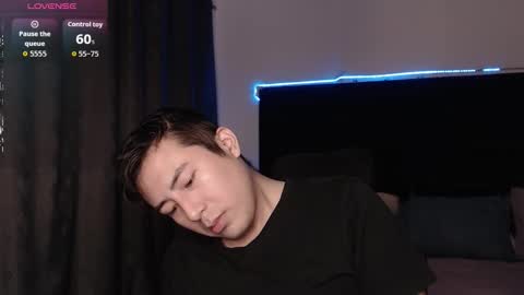 andrewmhilton_ online show from 01-06-26, 05:33