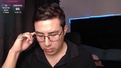 andrewmhilton_ online show from 02-08-26, 06:17