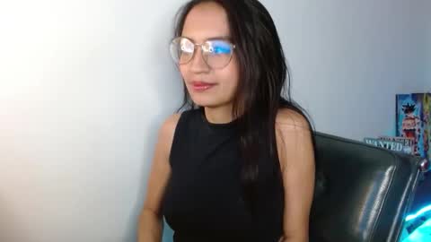 Sofia online show from 09-11-25, 04:12