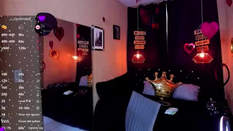 Snapshot of andrius_24 chatting on 02-25-26, 12:31 online show from 02-25-26, 12:31