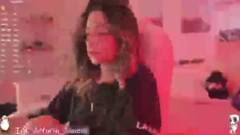 Snapshot of andromeedaa_ chatting on 03-12-25, 10:07 Victoria Senz online show from 03-12-25, 10:07