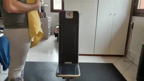 Snapshot of androx77 chatting on 12-09-24, 09:39 androx77 online show from 12-09-24, 09:39