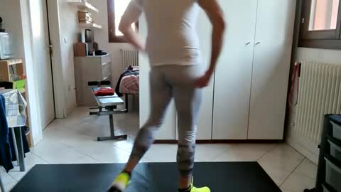 Snapshot of androx77 chatting on 12-21-24, 10:06 androx77 online show from 12-21-24, 10:06