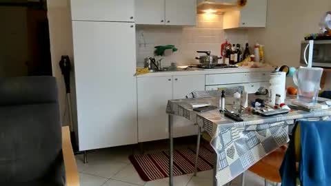 Snapshot of androx77 chatting on 01-19-25, 11:34 androx77 online show from 01-19-25, 11:34