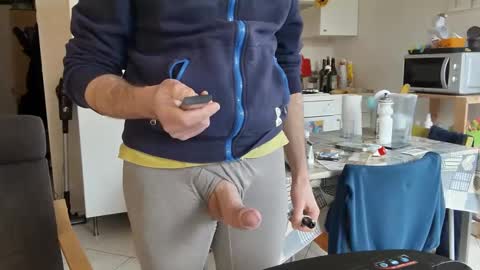 Snapshot of androx77 chatting on 01-25-25, 10:19 androx77 online show from 01-25-25, 10:19