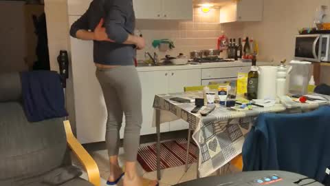 Snapshot of androx77 chatting on 01-28-25, 06:49 androx77 online show from 01-28-25, 06:49