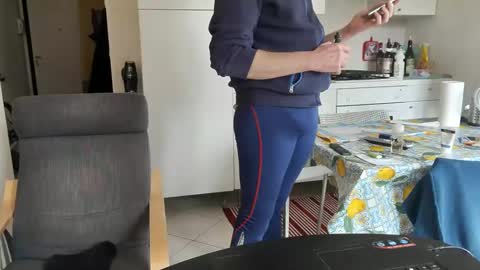 Snapshot of androx77 chatting on 02-09-25, 10:20 androx77 online show from 02-09-25, 10:20