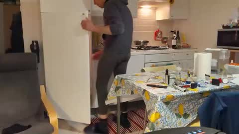 Snapshot of androx77 chatting on 02-16-25, 05:37 androx77 online show from 02-16-25, 05:37