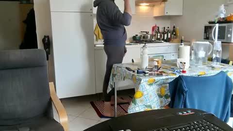 Snapshot of androx77 chatting on 03-02-25, 11:39 androx77 online show from 03-02-25, 11:39