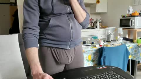 Snapshot of androx77 chatting on 03-09-25, 11:03 androx77 online show from 03-09-25, 11:03