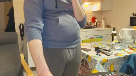 Snapshot of androx77 chatting on 03-10-25, 06:12 androx77 online show from 03-10-25, 06:12