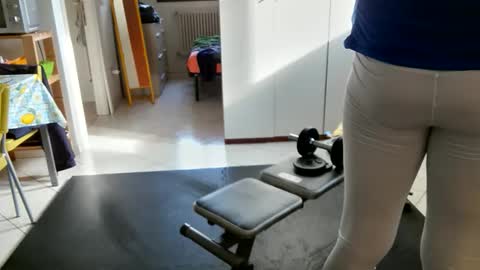 Snapshot of androx77 chatting on 10-19-25, 08:26 androx77 online show from 10-19-25, 08:26