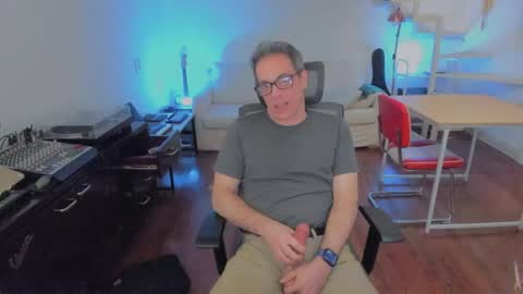 Andrew online show from 09-08-25, 04:28