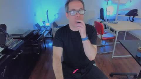 Andrew online show from 09-20-25, 02:40