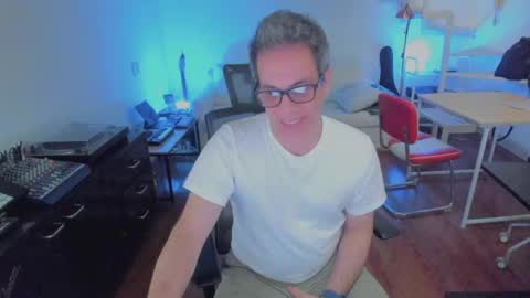 Andrew online show from 09-22-25, 11:18