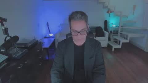 Andrew online show from 06-12-26, 12:37