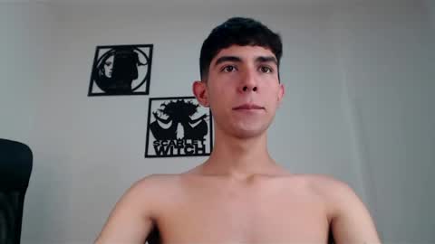 Snapshot of andy19_hot chatting on 12-17-24, 03:17 andy19_hot online show from 12-17-24, 03:17