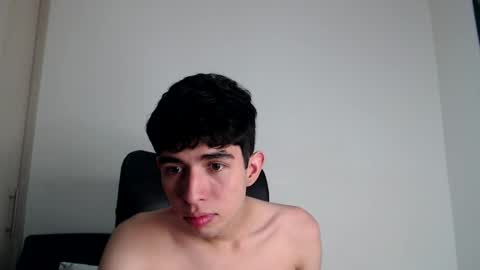 Snapshot of andy19_hot chatting on 01-20-25, 12:04 andy19_hot online show from 01-20-25, 12:04