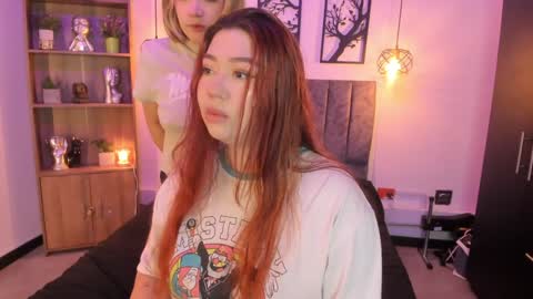 Snapshot of andy_and_emma chatting on 01-06-25, 12:35 andy_and_emma online show from 01-06-25, 12:35