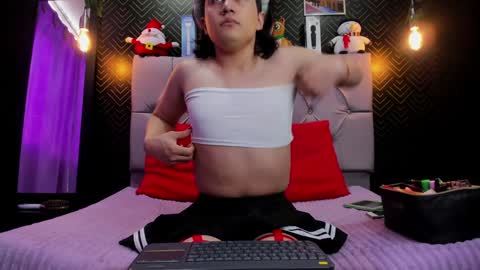 Snapshot of andy_angel1 chatting on 01-17-25, 12:52 andy angel online show from 01-17-25, 12:52