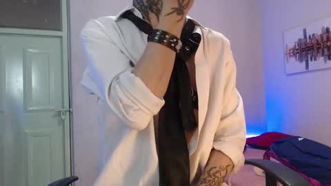 Snapshot of andy_bapho chatting on 12-20-24, 03:00 ANDY online show from 12-20-24, 03:00