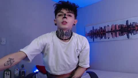 Snapshot of andy_bapho chatting on 01-17-25, 03:00 ANDY online show from 01-17-25, 03:00