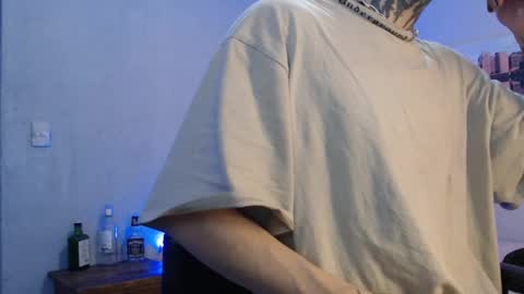 Snapshot of andy_bapho chatting on 03-04-25, 03:04 ANDY online show from 03-04-25, 03:04