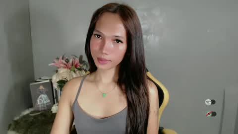Kisha online show from 12-17-24, 01:07