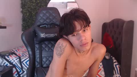 andy_dan1 online show from 12-18-24, 02:06