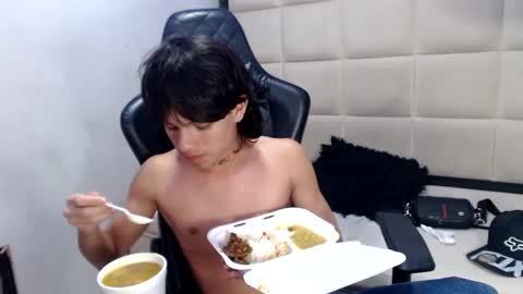 andy_dan1 online show from 01-15-25, 07:55